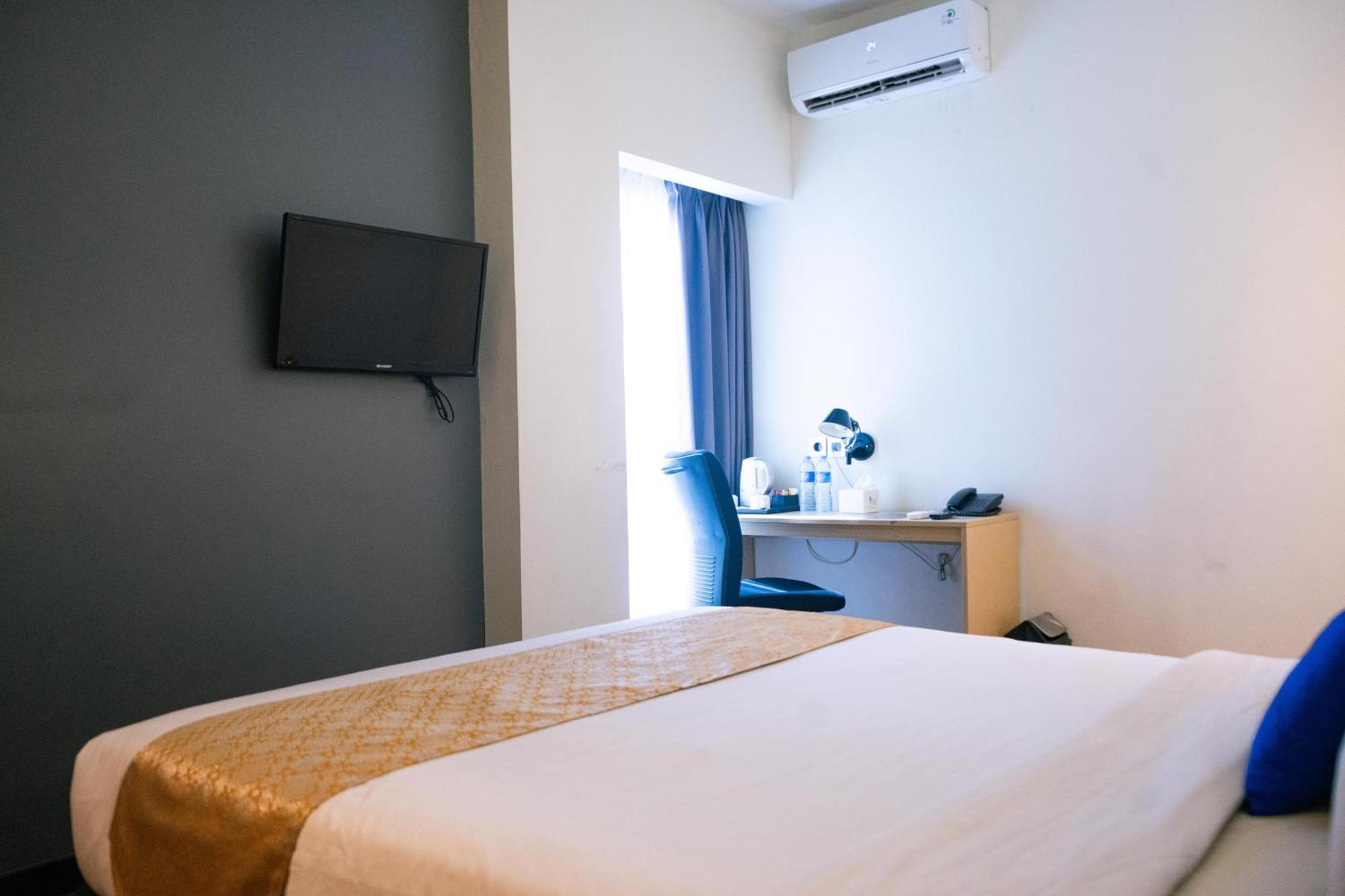 Yunna Hotel Lampung Bandar Lampung Exterior photo