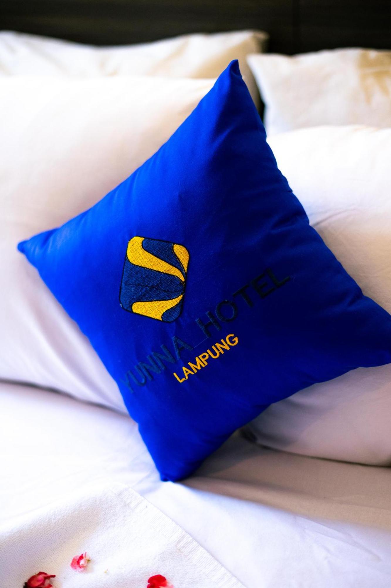 Yunna Hotel Lampung Bandar Lampung Exterior photo